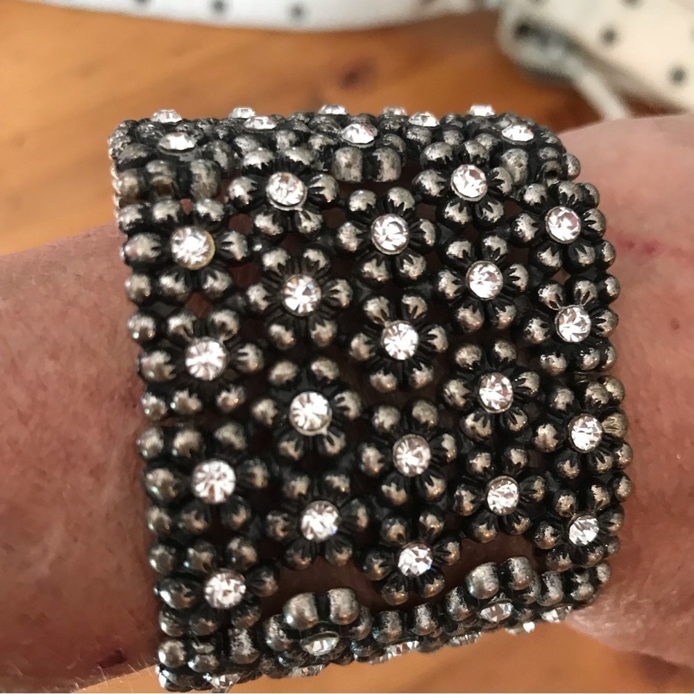 ▪️Silver Flower Rhinestone Bracelet